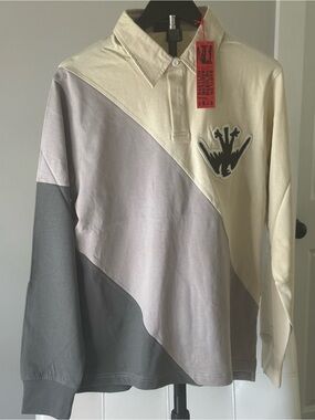 Men's Colorblock Long-Sleeve Polo Shirt in Cream and Gray with Crest Patch